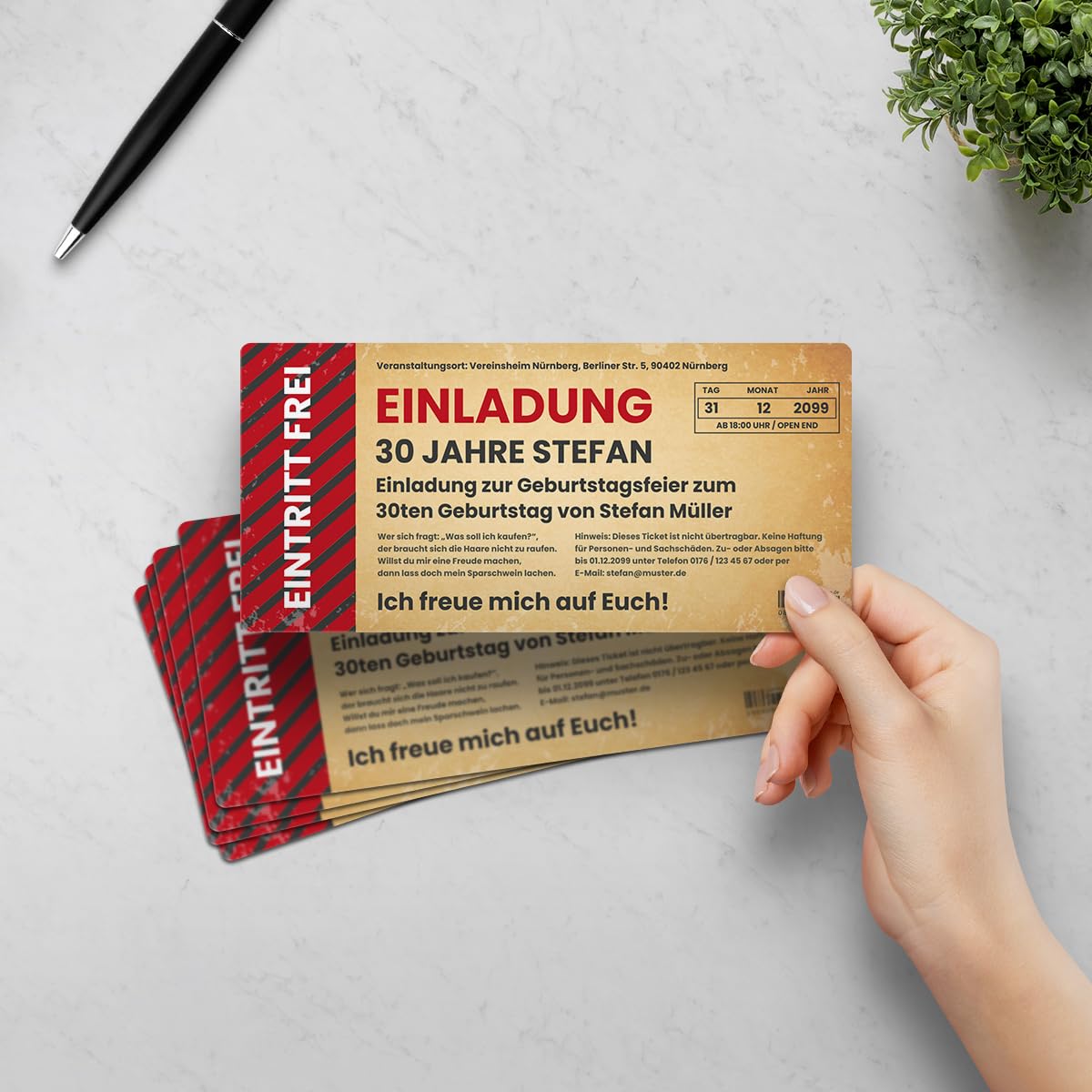 Kartenmachen.de Personalisierte Ticket Einladungskarten zum Geburtstag 10 bis 100 Stück als Eintrittskarte mit echtem Abriss, Vintage Party, Umschläge optional, 300g/qm Kartonpapier, für jedes Alter 2