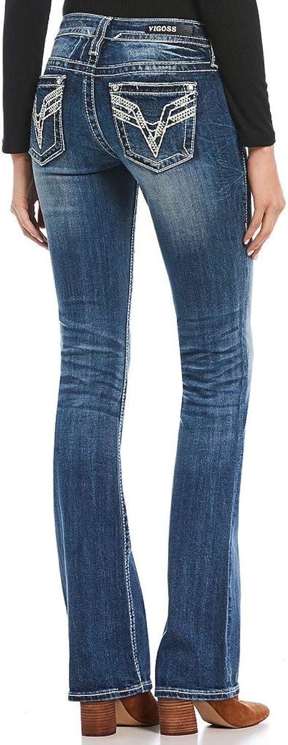 How to Wear Chelsea Boots with Jeans: A 2024 Guide For Women