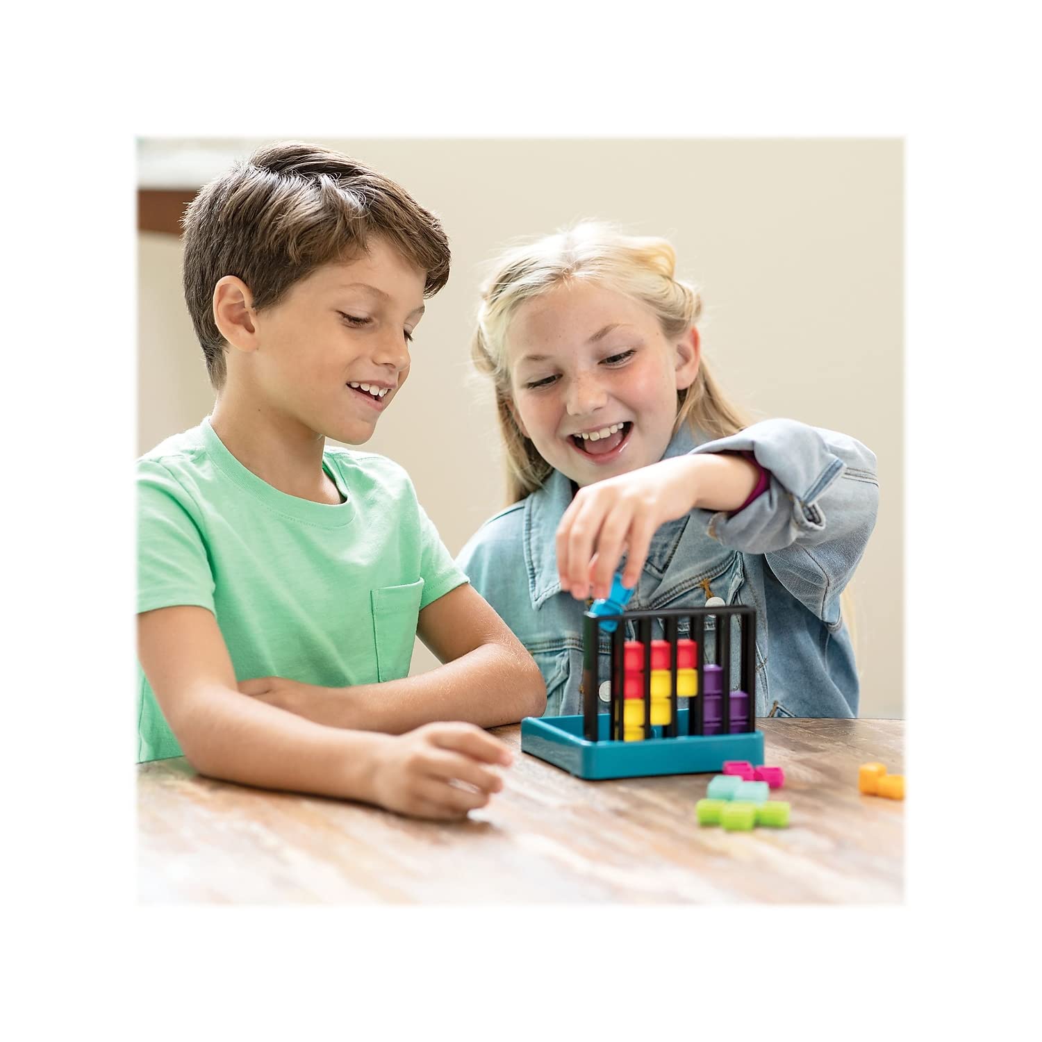 Educational Insights Kanoodle Gravity - 3D Brain Teaser Puzzles, Single Player Brain Game, Fun Travel Games for Kids, Challenging Logic Puzzle Games and Gifts for Kids, Teens & Adults Ages 7+