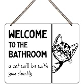 Udinaz Funny Cat Welcome Hanging Sign for Bathroom, Funny Bathroom Wall Decor, a Cat Will Be With You Shortly Humorous Hanging Wood Plaque Decor for Bath Room Washroom Wall Door Decorations