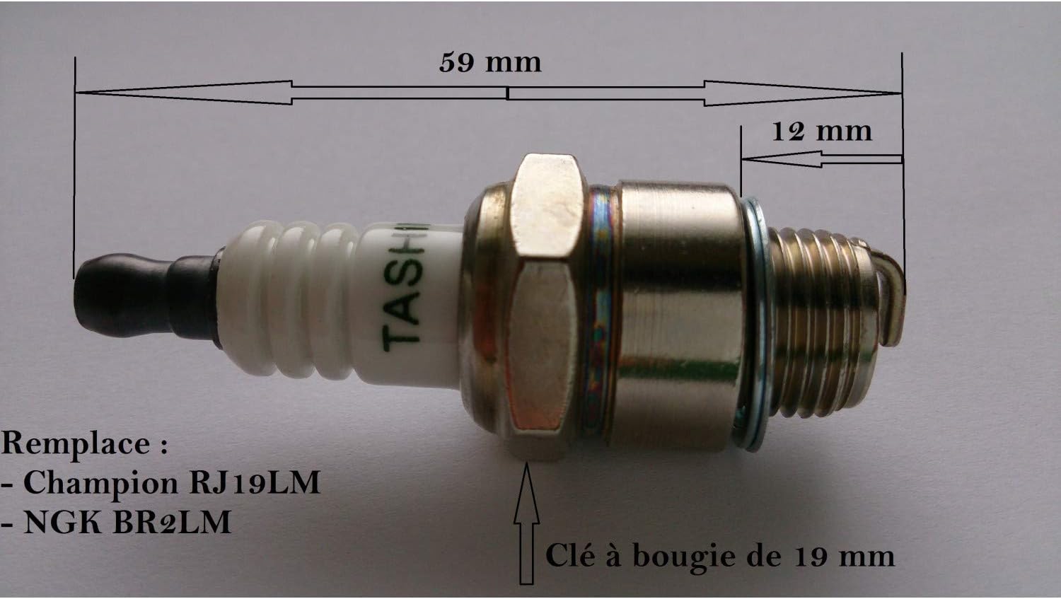 Briggs Stratton Engine Spark Plug to Replace NGK BR2LM Champion RJ19LM