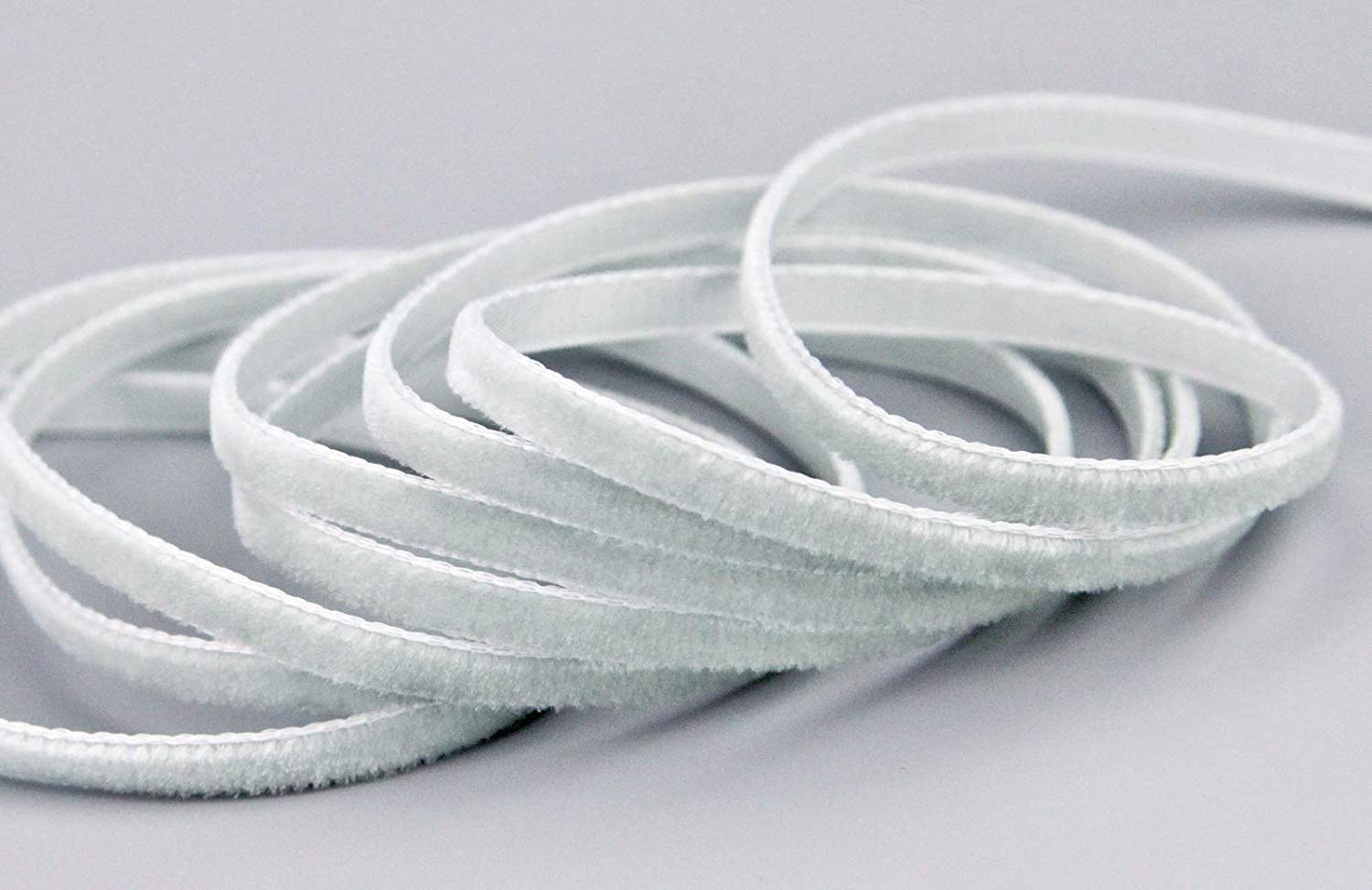 finemark 3 m x 9 mm Elastic Velvet Ribbon Grey (702) Velour Extremely Stretchy One Side Velvet 20% Elastane for Sewing