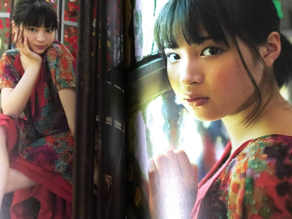 Amazon Co Jp 広瀬すずフォトブック ぜんぜん はじめてです 広瀬すず 写真集 ホビー