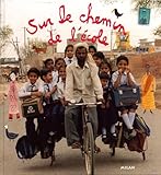 Sur le chemin de l'école by 