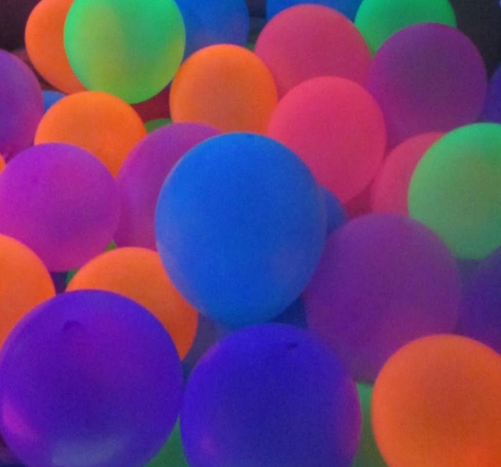Blacklight Party Balloons that Glow in the Dark under Blacklight 25