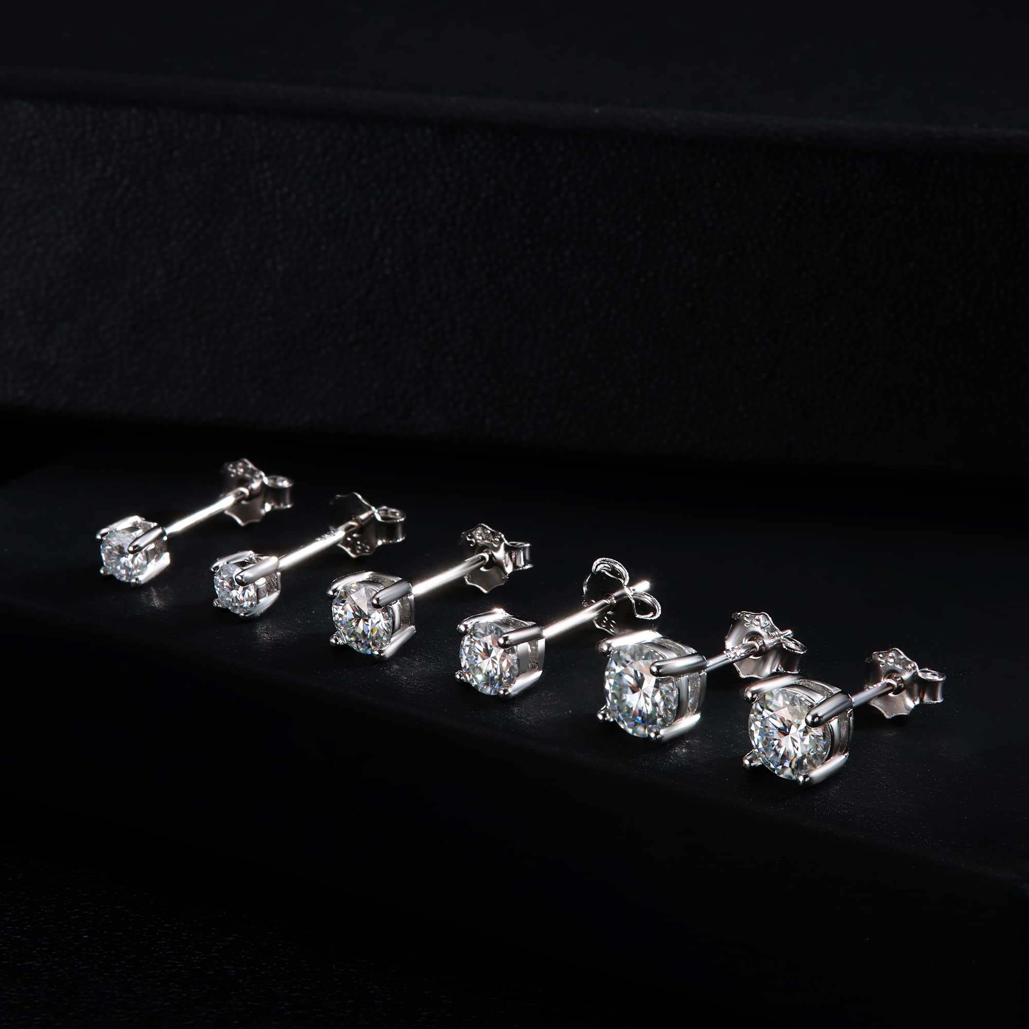 Blahanna Moissanite Stud Earrings 3 Pairs 14K White Gold Plated Sterling Silver Men's Flat Back Stud Earring Cartilage Helix Piercing D Color Moissanite Earrings Birthday Gifts for Men Women 1.8ct-3.2ct