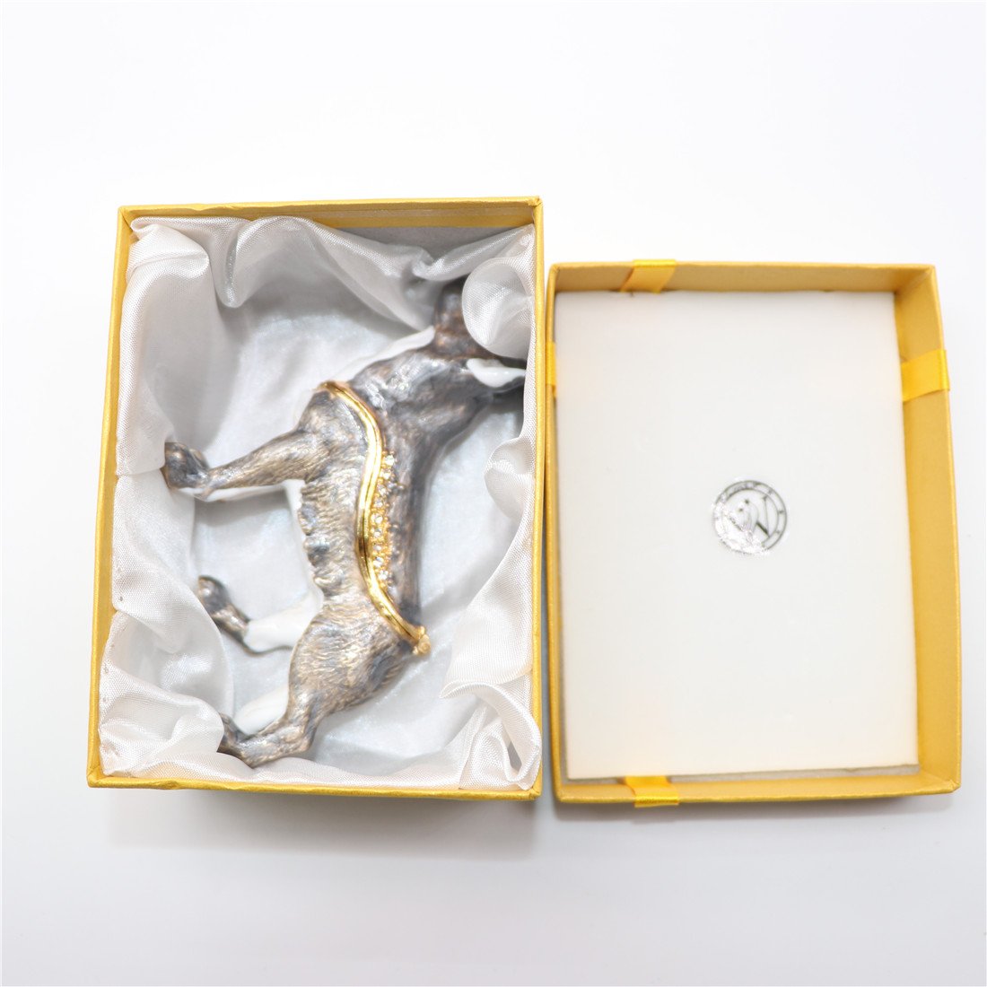 Waltz&F Gray Wolf Trinket Box Hinged HandPainted Figurine Collectible