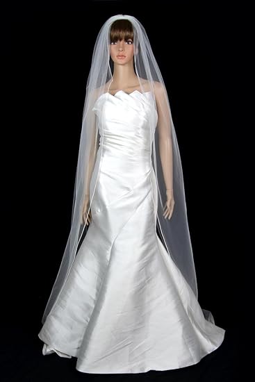 Amazon Com Bridal Wedding Veil Ivory 1 Tier Long Chapel Length