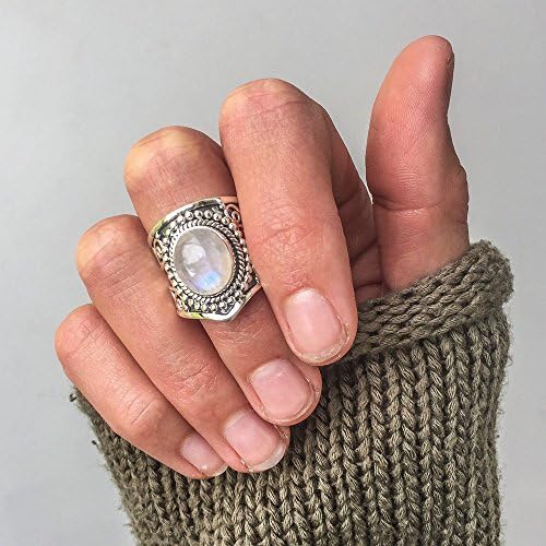 Daoroka Romantic Gifts Rings for Her, Vintage Moonstone Rings for Women Girls Antique Tibetan Silver Water Drop Healing Crystal Ring Boho Indian Jewelry Birthday Gifts …