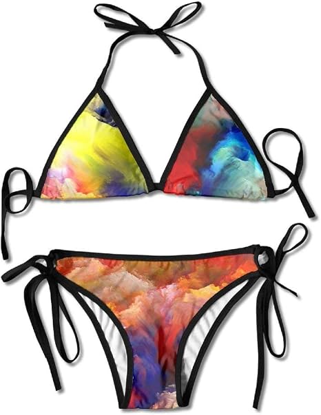 Niñas En Bikinis Cortos Parte Trasera