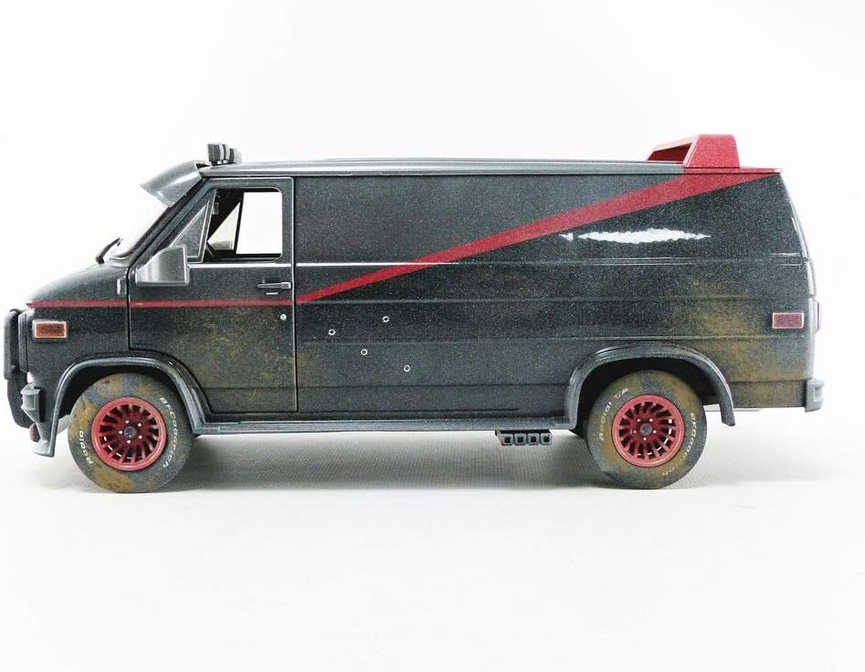 Greenlight 13567 Collectible Miniature Car, Black/Red, Black / Red, 1 inch - Image 3