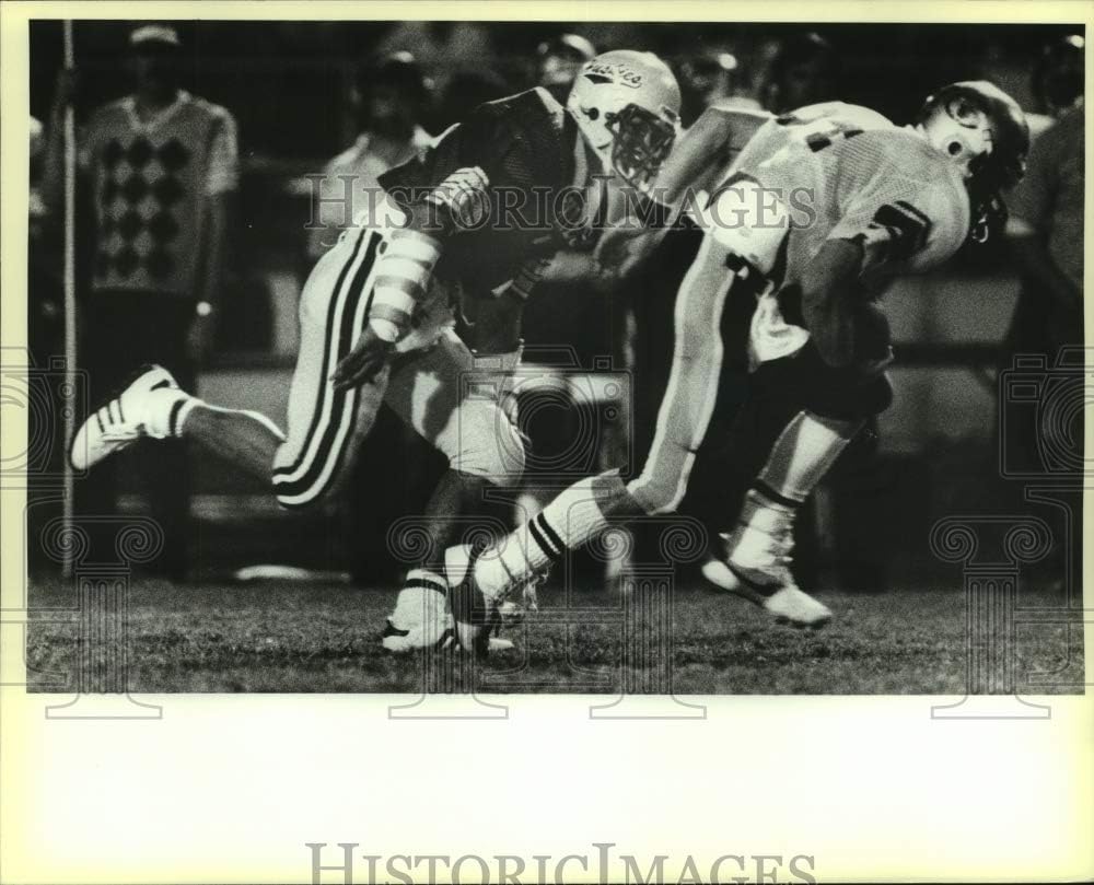 Historic Images 1985 Press Photo Clark Holmes High School Football Players at Game 8 x10