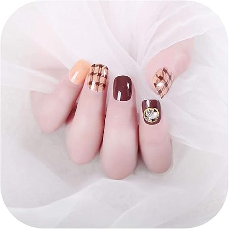 Amazon ゴージャスな女性ネイルアートツール24ピース セットレッドゴールドカラーフェイクネイルでグルーショートフルネイルチップ ハイブリッドネイル Style13 Fostudork ビューティー 通販