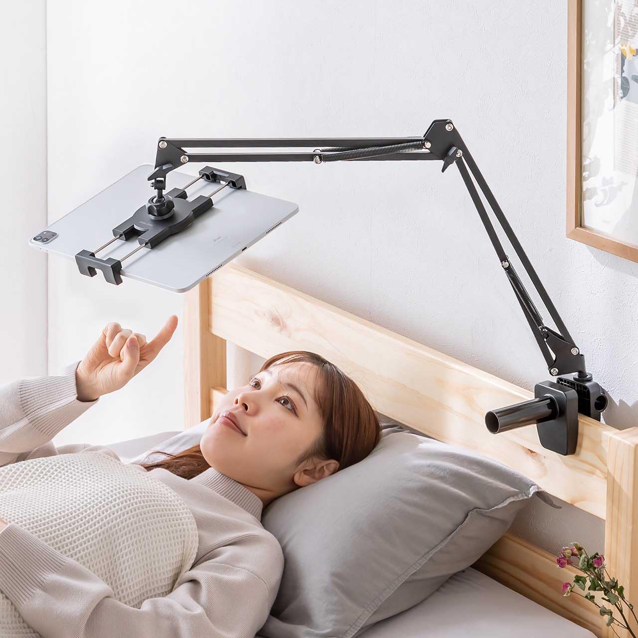 サンワサプライ タブレットスタンド 1kg対応の商品画像