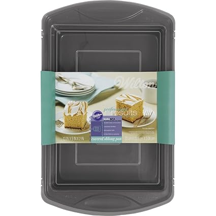 Wilton 2105-2242 Professional Results Non-Stick Covered Oblong Pan, Multicolor