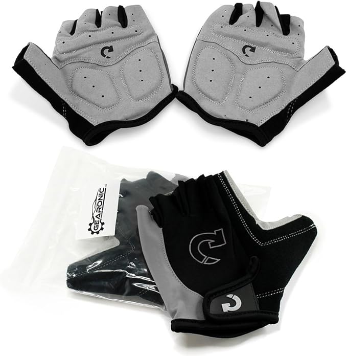 10 Best Cycling Gloves Reviews & Buyer’s Guide