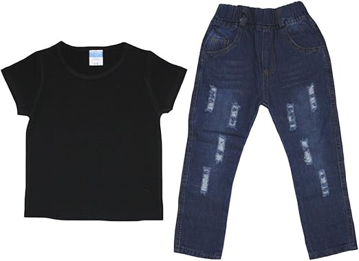 black shirt and jean