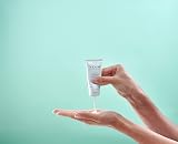 Neom Organics Energising Hand Balm 30ml Invigorating Scent Nourishing view 3