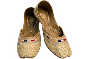 The Shoe Artisans Handmade Light Gold Punjabi Jutti, Embroidered Ethnic Khussa Flats, Comfortable Slip-Ons for Weddings & Fes