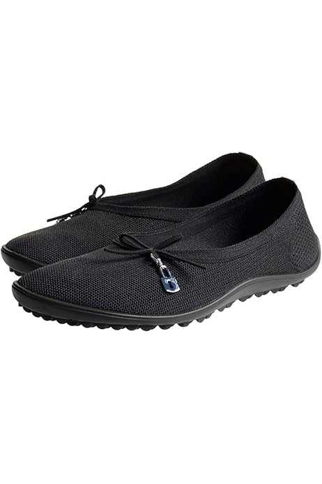 slip resistant minimalist shoes