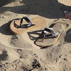 FLOJOS Women's Priya Flip-Flop, Black/Tan, 11