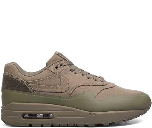 black nike trainers size 3.5