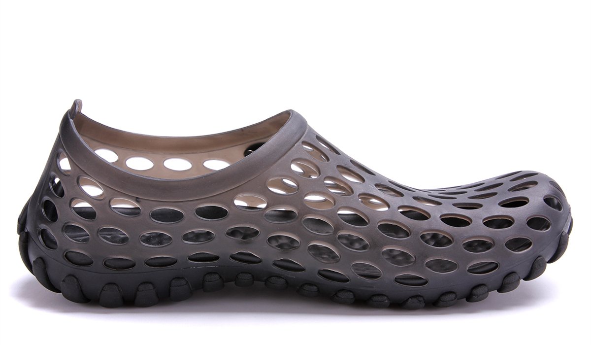 clapzovr water shoes