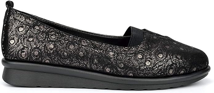 womens wide fit black shoes