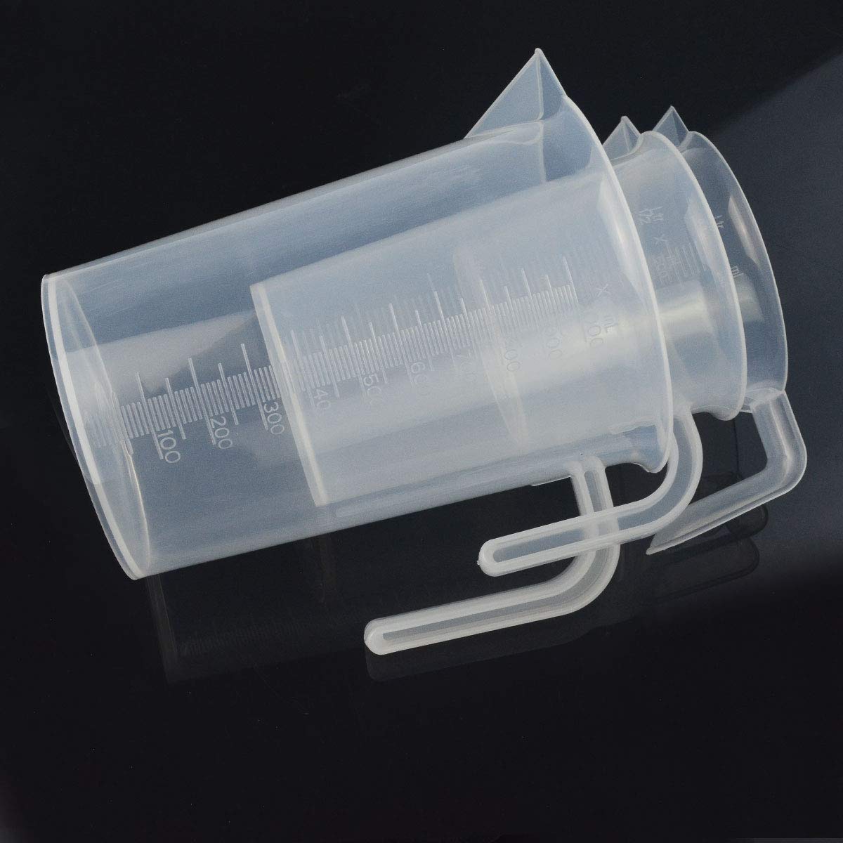 3 pcs Plastic Measuring Cups Set, HOVEOX Multi Function 4 Cup, 2 Cup and 1 Cup Capacity Measuring Cups with Handle Grip and Spout with Ml Ltr and Cup Measurement Stackable Bakeware Accessories