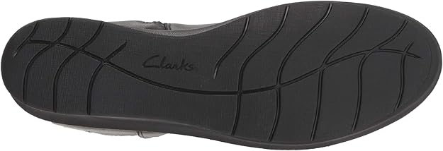 clarks women's hope track fashion boot