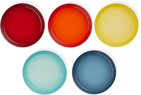 Amazon Co Jp ル クルーゼ Le Creuset 皿 セットネオ ラウンド プレート22 Cmレインボー5個 入り 日本正規販売品 ホーム キッチン