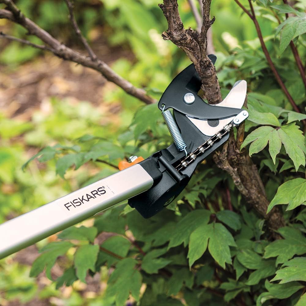 Fiskars 7 9 12 Foot Extendabletree Pruning Stik Pruner 92406935k Amazon Co Uk Garden Outdoors