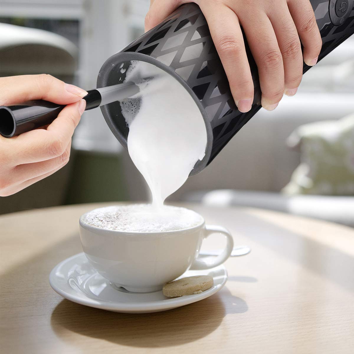 Milk Frother, Electric Milk Heater Steamer for Froth Hot and Cold Foam with Non-Stick Interior