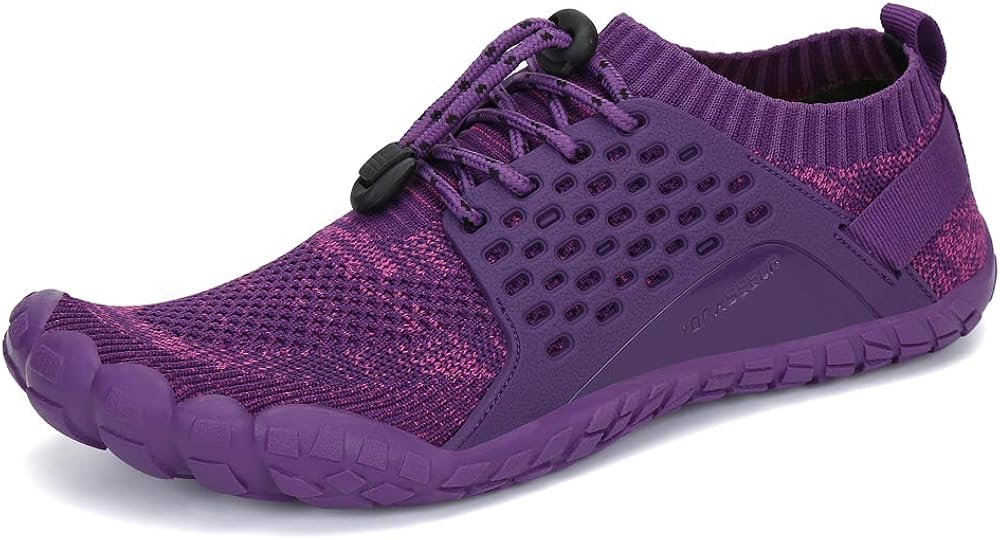 Workout shoes with wide toe box Clearance