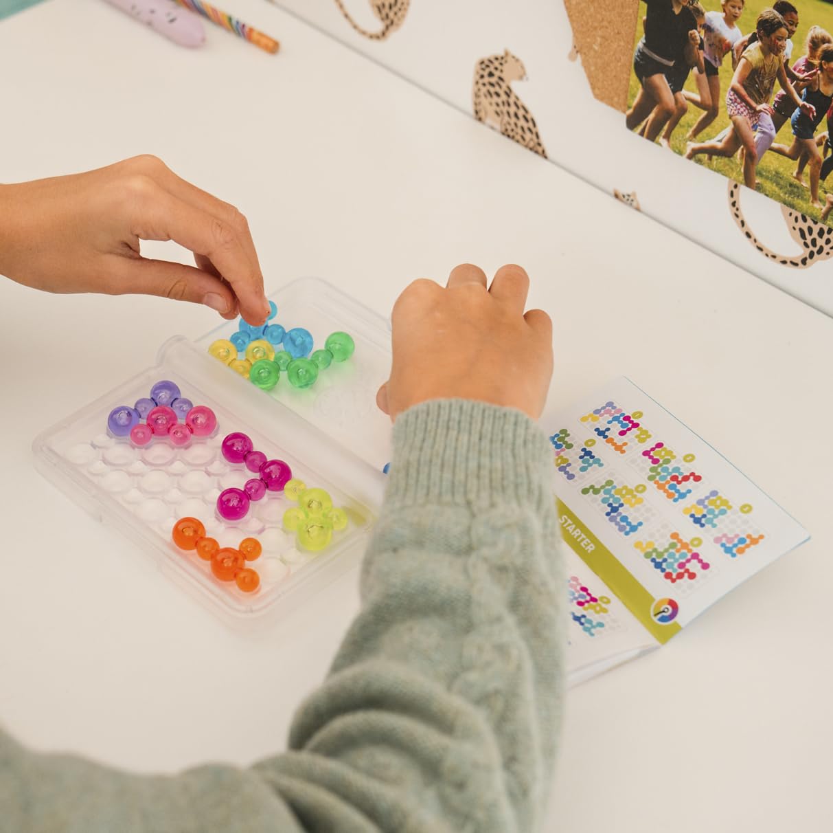 SmartGames IQ Bubbles | Boost Logic and Problem Solving Skills | 120 Challenges from Easy to Expert | Great for Ages 7 - Adult | A Fun Travel Game in a Portable Case