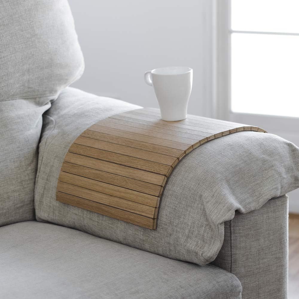 tray that fits the arm of the sofa or armchair and all unstable surfaces. wood oak finish, ideal for a gift