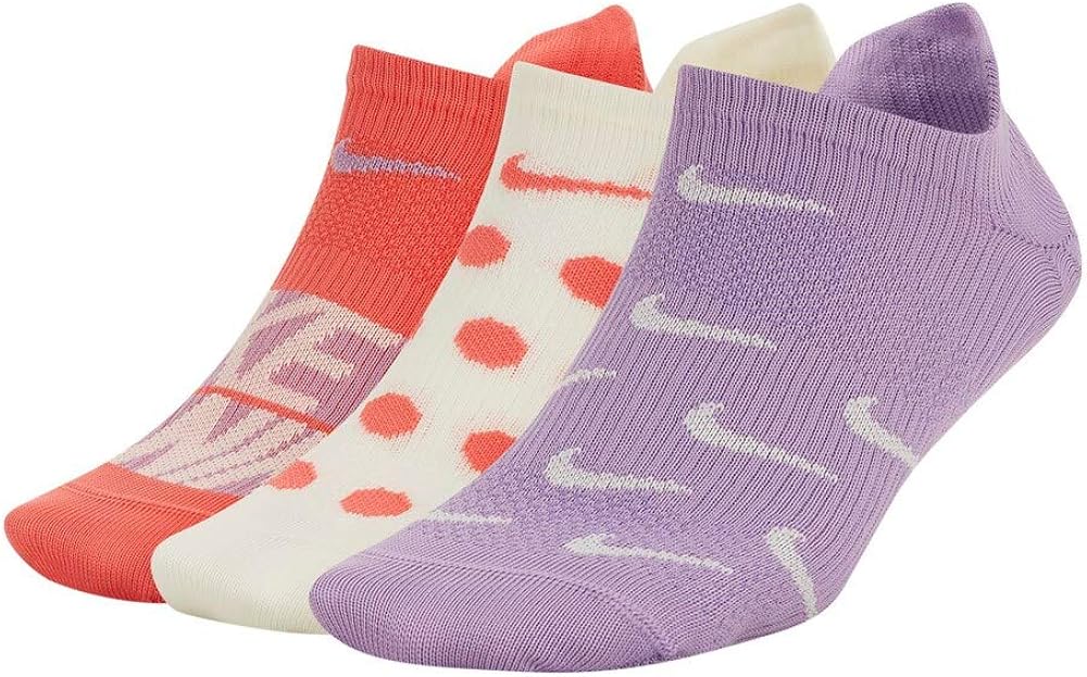 nike lightweight everyday socks
