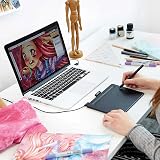 Wacom Intuos S Pen Tablet 200 x 160 mm 2540 LPI 4 Programmable Keys Black view 2