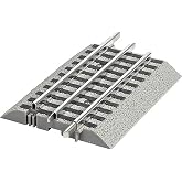 Lionel FasTrack 4.5" Straight Track, Medium
