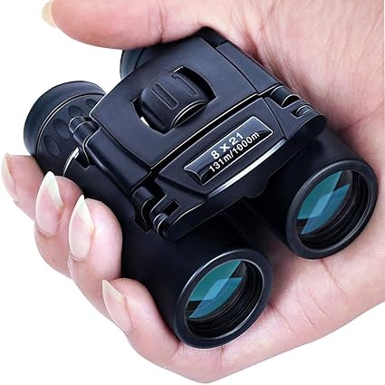 compact zoom binoculars