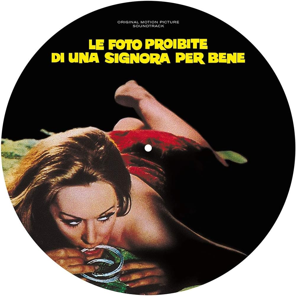 Le Foto Proibite Di Una Signora Per Bene