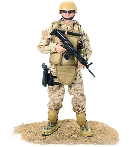 king&country　メタルフィギュア　ws200 Amazon.com: King & Country Toy Soldiers The Real West TRW126 Errol