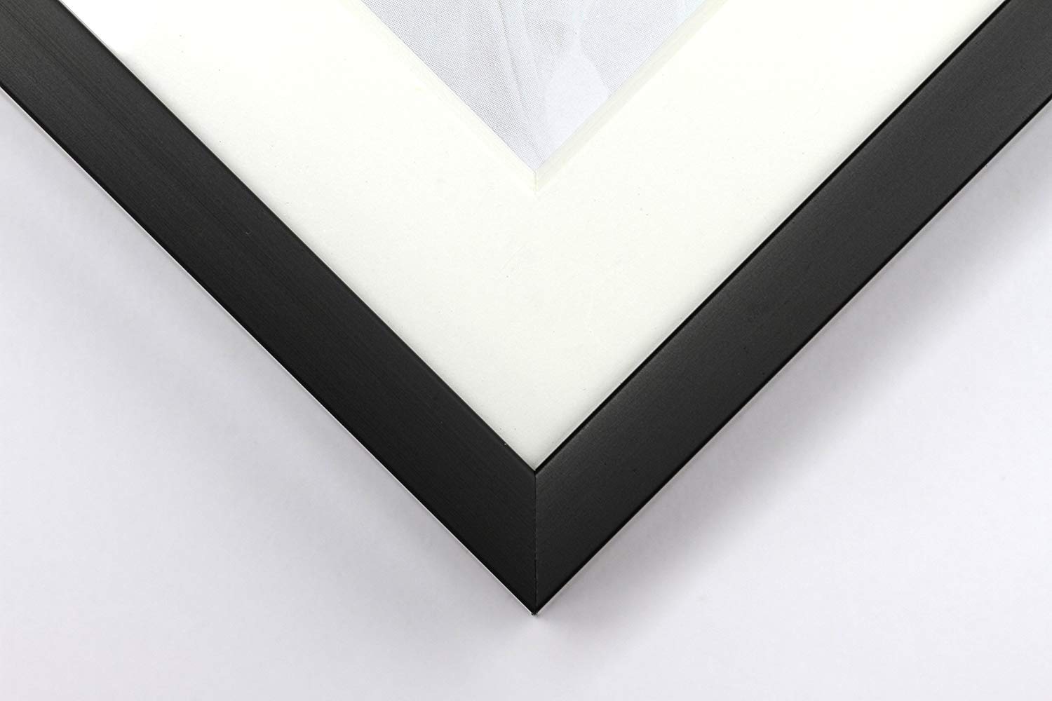 Frametory Aluminum Matte Black Photo Frame with Ivory Color Mat for