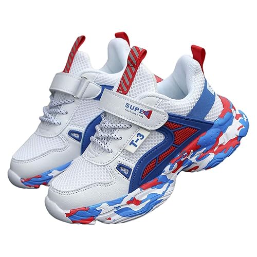 boys white athletic shoes