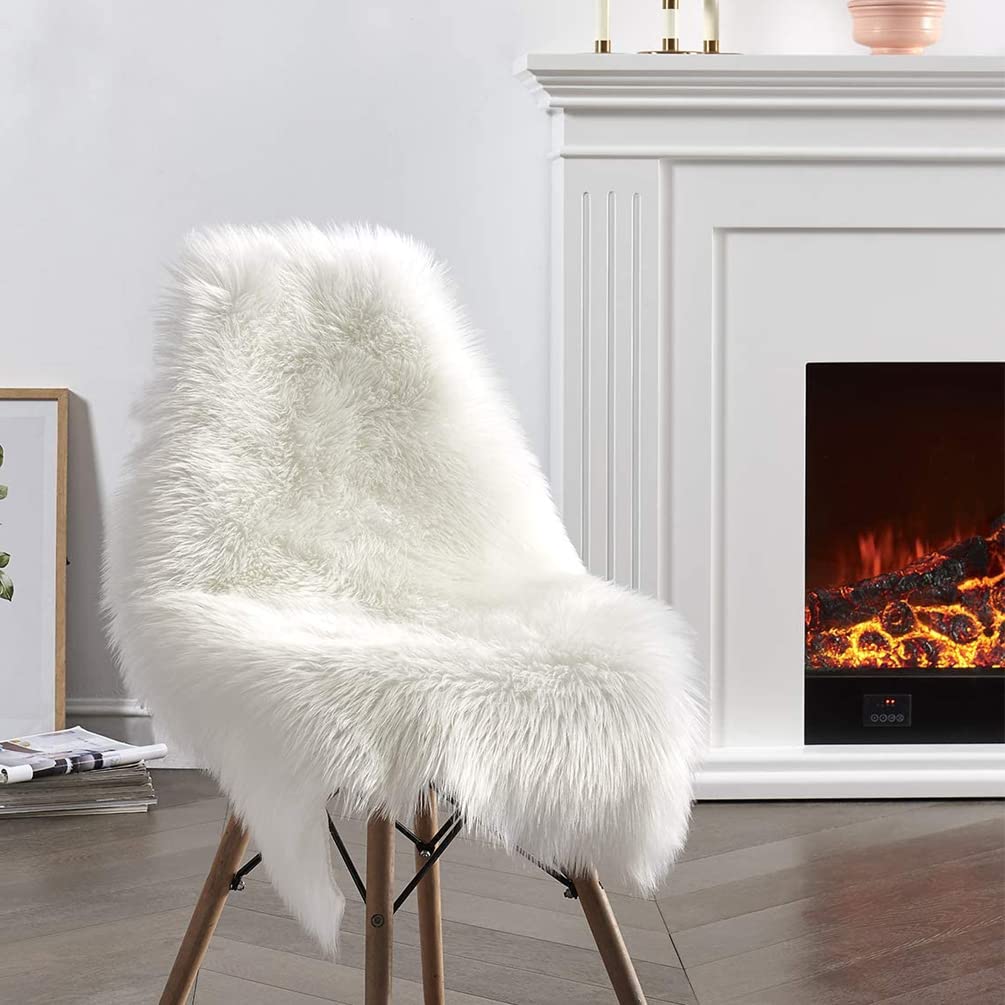 JXLOULAN Fluffy Faux Sheepskin Rug Whtie 50x80 cm - Hypoallergenic Non-Shedding Area Rug for Living Room/Bedroom/Kids Room, Cloud-Like Soft & Machine Washable
