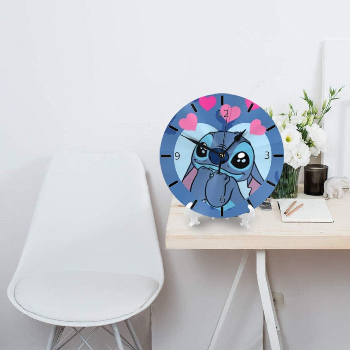 Amazon Co Jp スティッチの壁紙が可愛いです 掛け時計 円形 シンプル 静音 おしゃれ 高級感 フレームなし インテリア 壁掛け時計 置き時計 ホーム キッチン