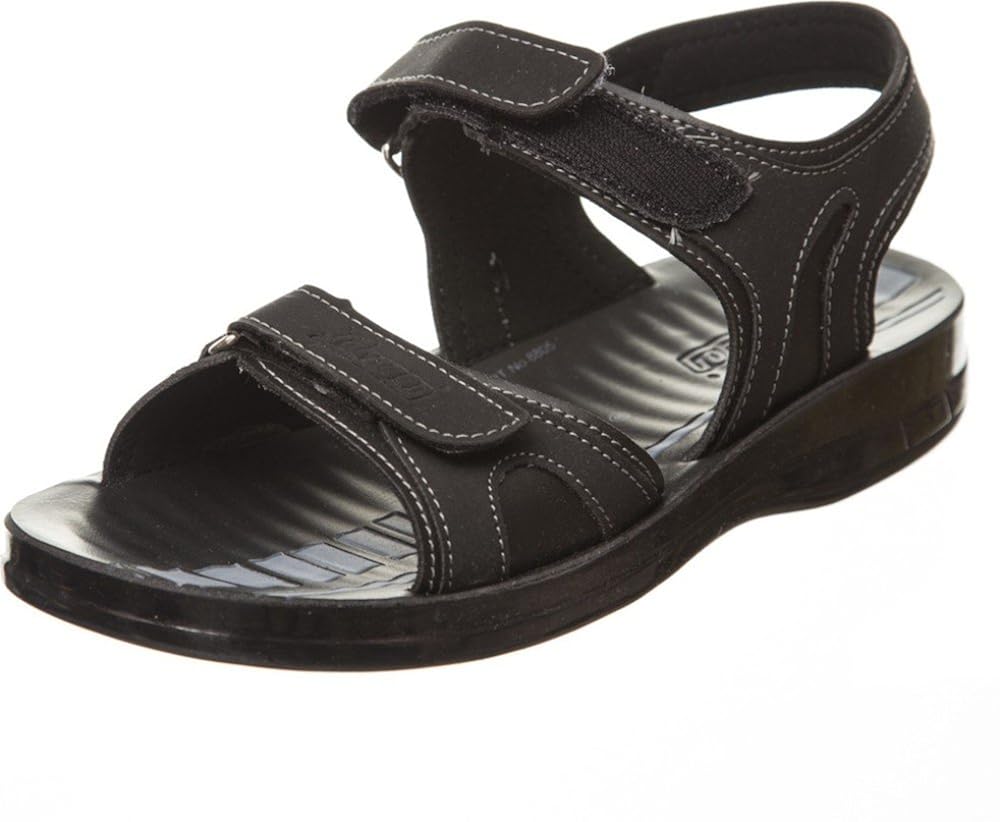 paragon sandals 8805 price