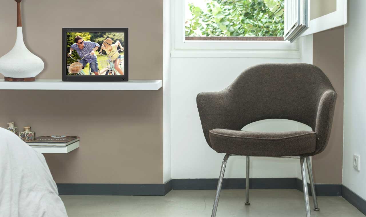 Nixplay Original 15 Inch Digital WiFi Photo Frame W15A WallMountable