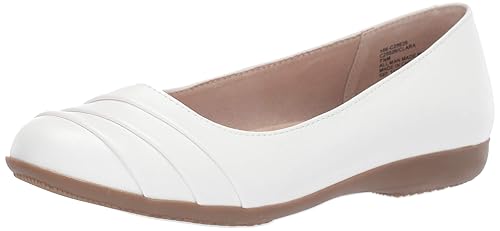 CLIFFS BY WHITE MOUNTAIN Clara Women's Ballet Flat, White/Burnished/Smooth, 9 W