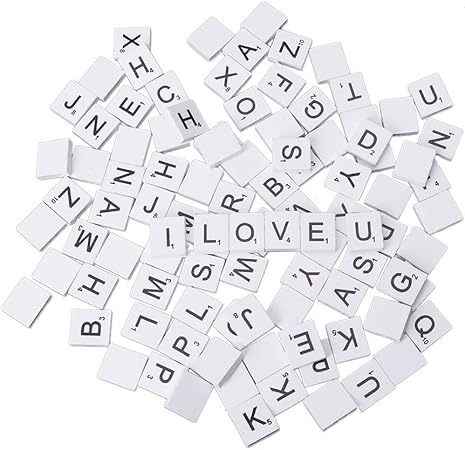 Amazon Zeaya 100個セットscrabble Tilesアルファベット大文字番号crafts Scrabblesゲーム ひらがな カタカナ 漢字 おもちゃ